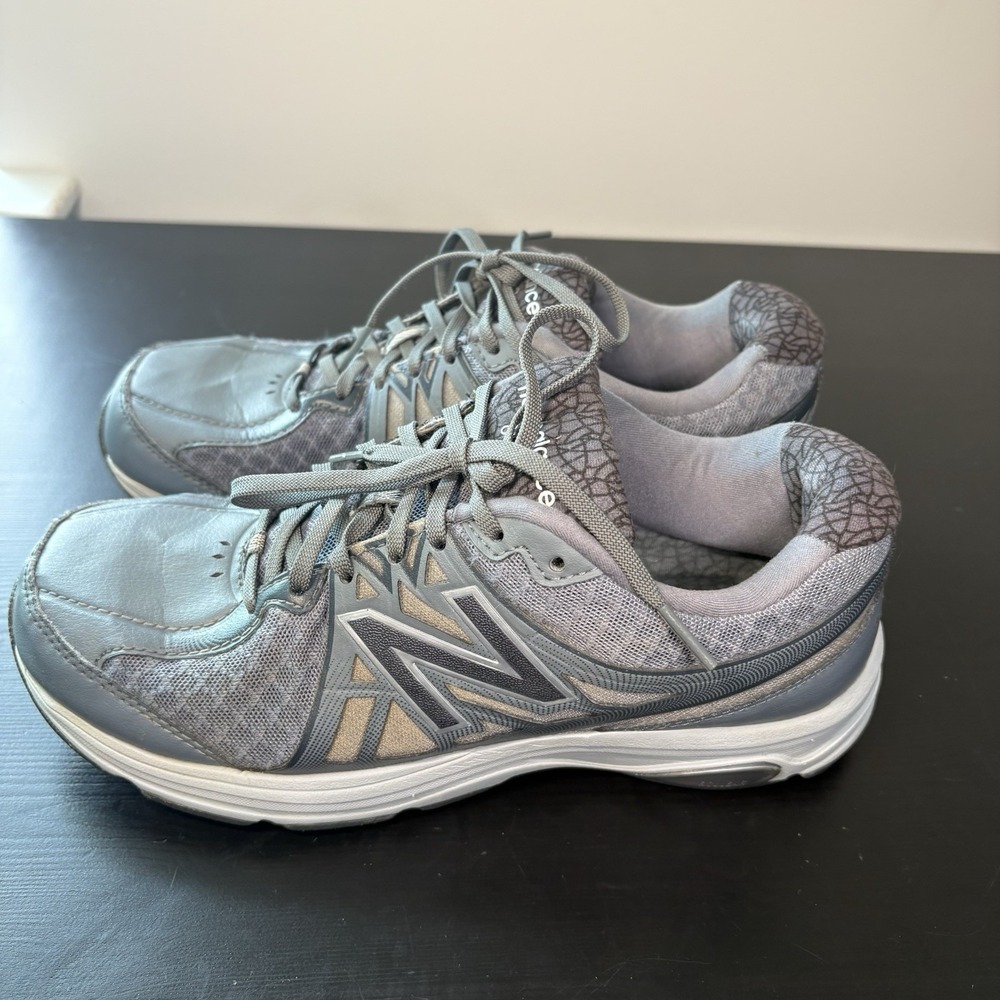 New Balance Men's Gray 847 Athletic Sneakers Lace Up Size 8
